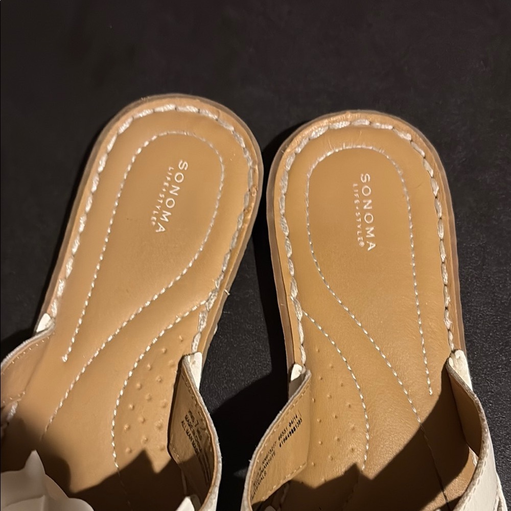 Sonoma White Floral Slide Sandals with Tan Footbed - Picture 2 of 7